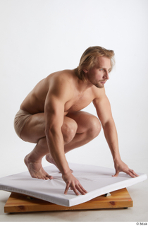 Erling  1 kneeling underwear whole body 0008.jpg